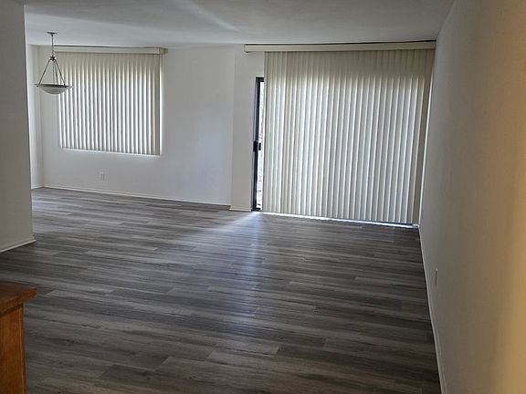 3rd image of 15222 Magnolia Blvd APT 111