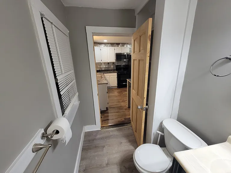 29 Foster St #1 — Photo 7