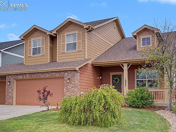 2nd image of 10437 Mount Evans Dr