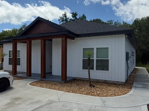 218 E Saint Johns Ave #1, Hastings, FL 32145
