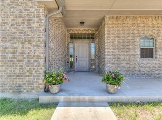 9110 Melissa Ct, Guthrie, OK 73044