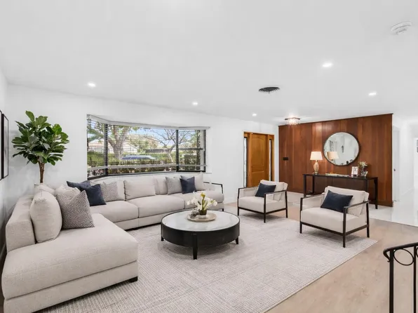 2101 Collier Avenue, Lake Worth Beach, FL 33461