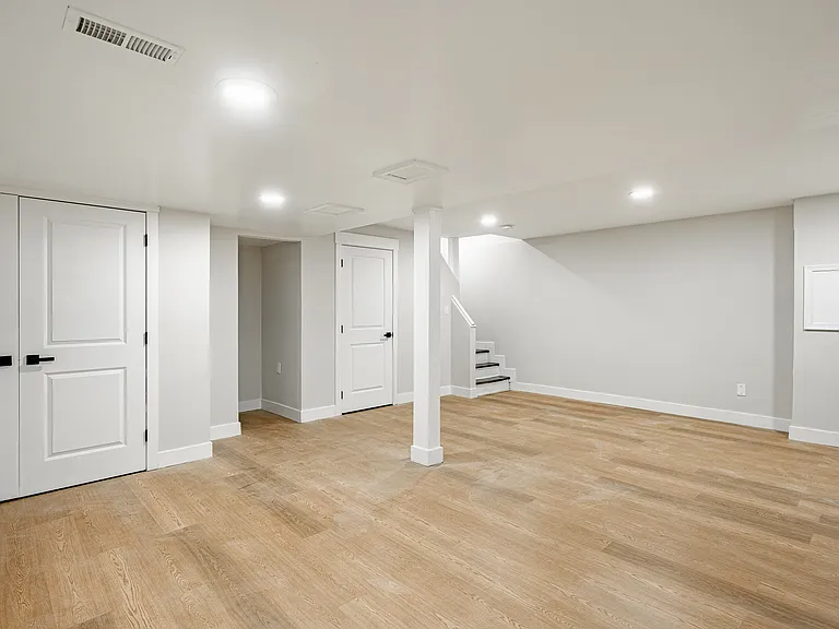 536 Summercroft Dr — Photo 20