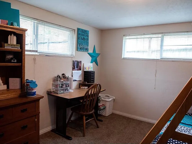 579 Shamrock Dr — Photo 22