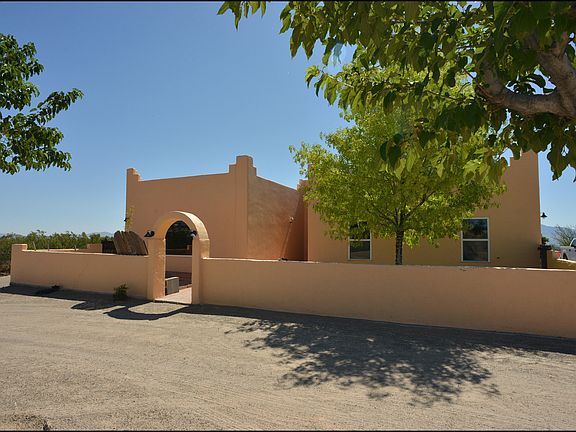 4th image of 255 Tierra Vista Dr