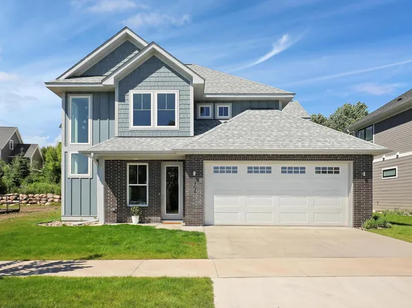 704 Inspiration Pl, Bayport, MN 55003