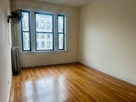 5th image of 943 Saint Nicholas Ave #5D