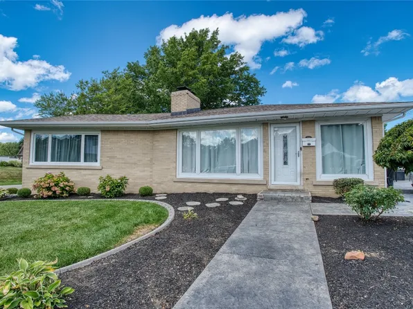 1884 E 2nd St, Erie, PA 16511