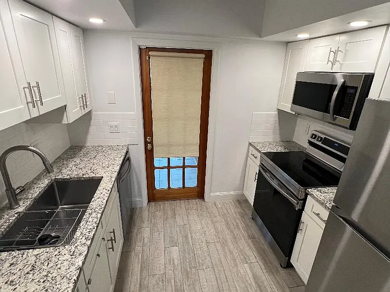 219 Bent Arrow Dr — Photo 4
