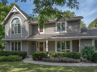 S50W25838 Chicory Cir, Waukesha, WI 53189