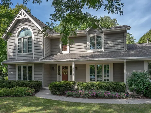 S50W25838 Chicory CIRCLE, Waukesha, WI 53189