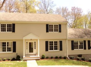 92 Hunting Ridge Rd, Greenwich, CT 06831