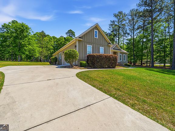 3rd image of 241 Eagles Way NE