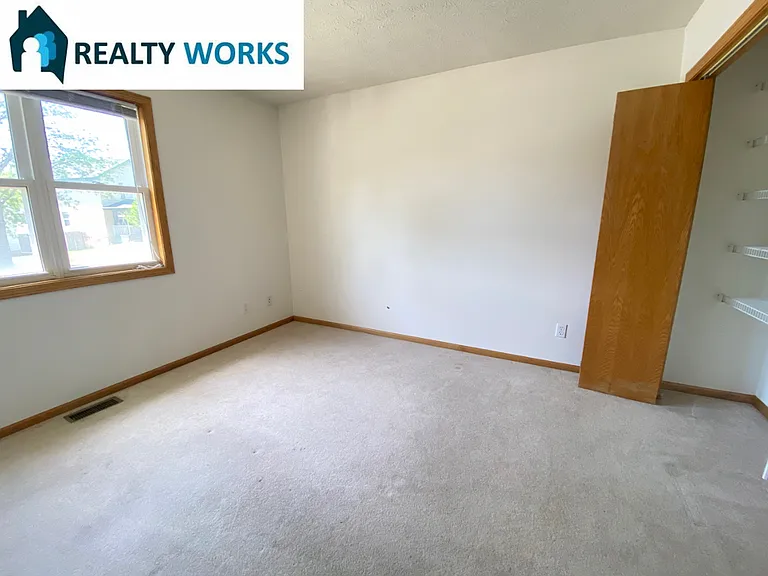 206 Irving St — Photo 5