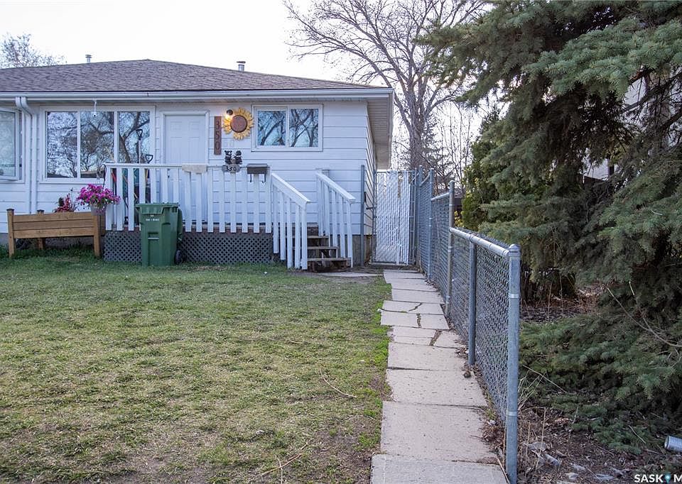2nd image of 350 & 352 Toronto STREET
