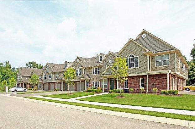1st image of 49204 E Woods Dr #49204