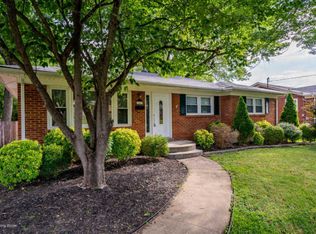 7403 Tangelo Dr, Louisville, KY 40228