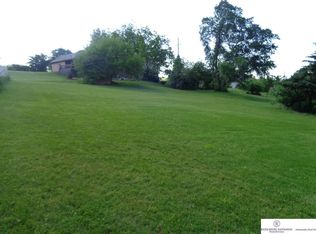 1205 Beaver Lake Blvd, Plattsmouth, NE 68048