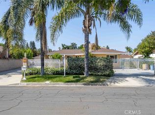 17533 Raymer St, Northridge, CA 91325