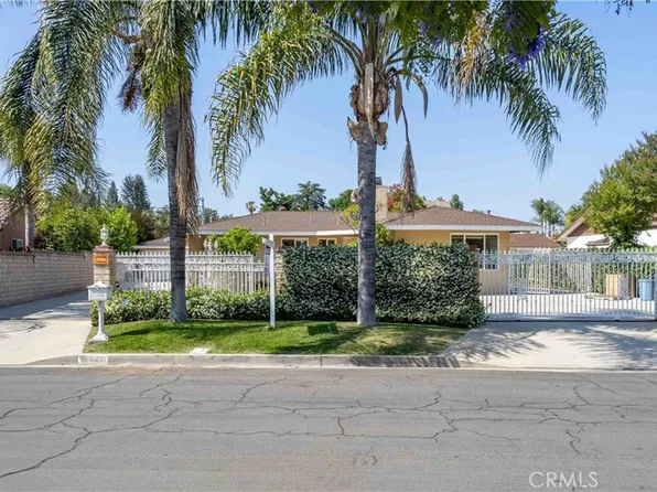 17533 Raymer St, Northridge, CA 91325