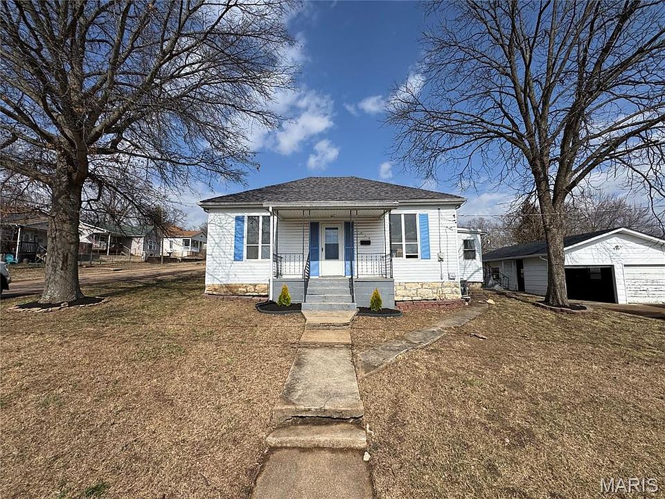1st image of 714 Stewart St