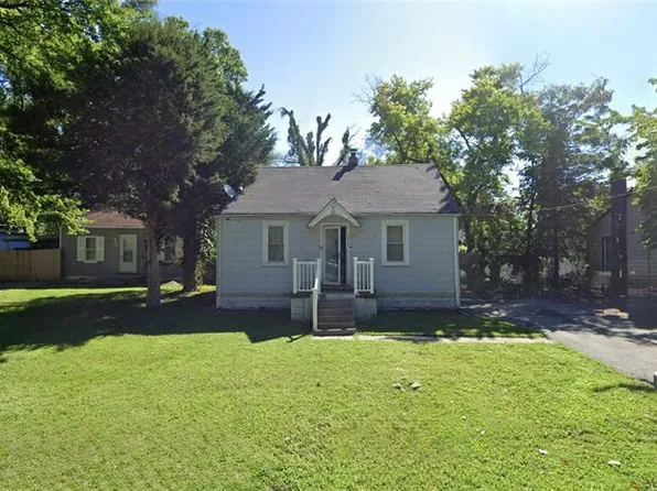 10134 Clairmont Dr, Saint Louis, MO 63136