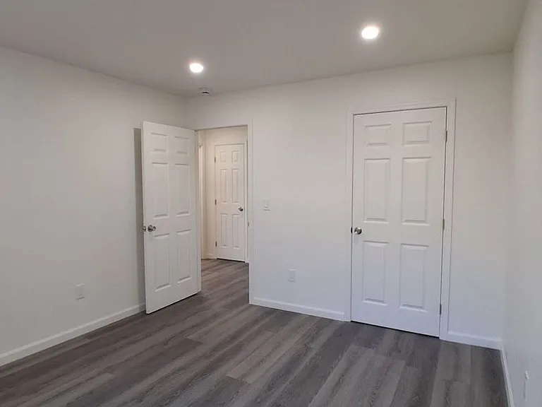EastGate Gardens Apts — Photo 18