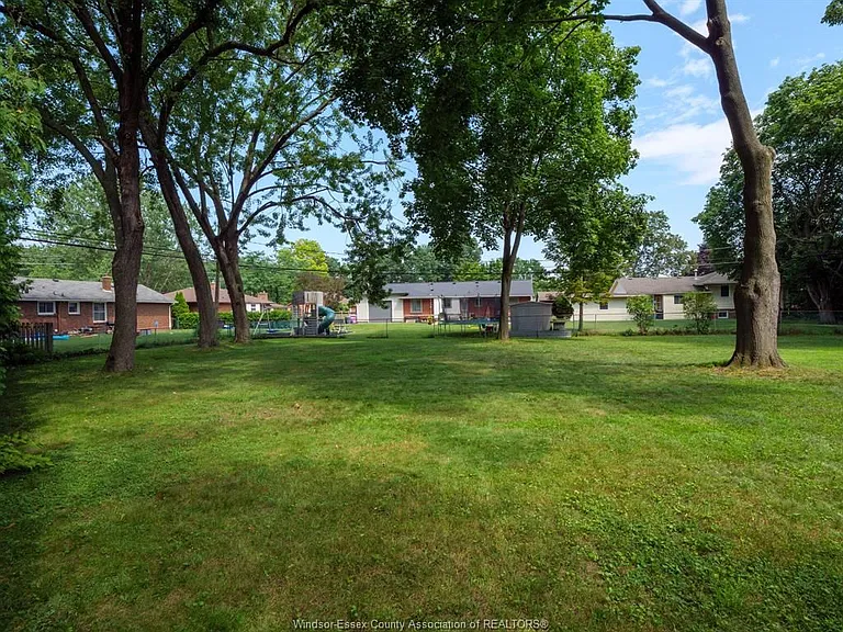 5710 Dalton Ave — Photo 34