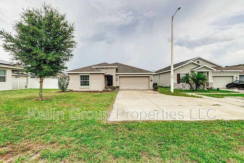 4 bed, 2.0 bath, $1,950 — Photo 3