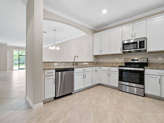 4th image of 4268 Lemongrass Dr