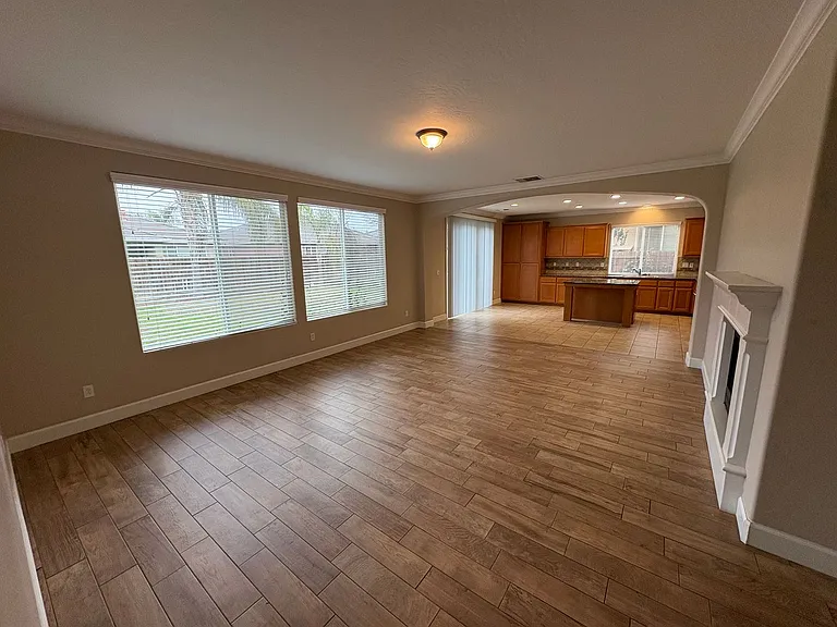 3116 W Buena Vista Ave — Photo 19