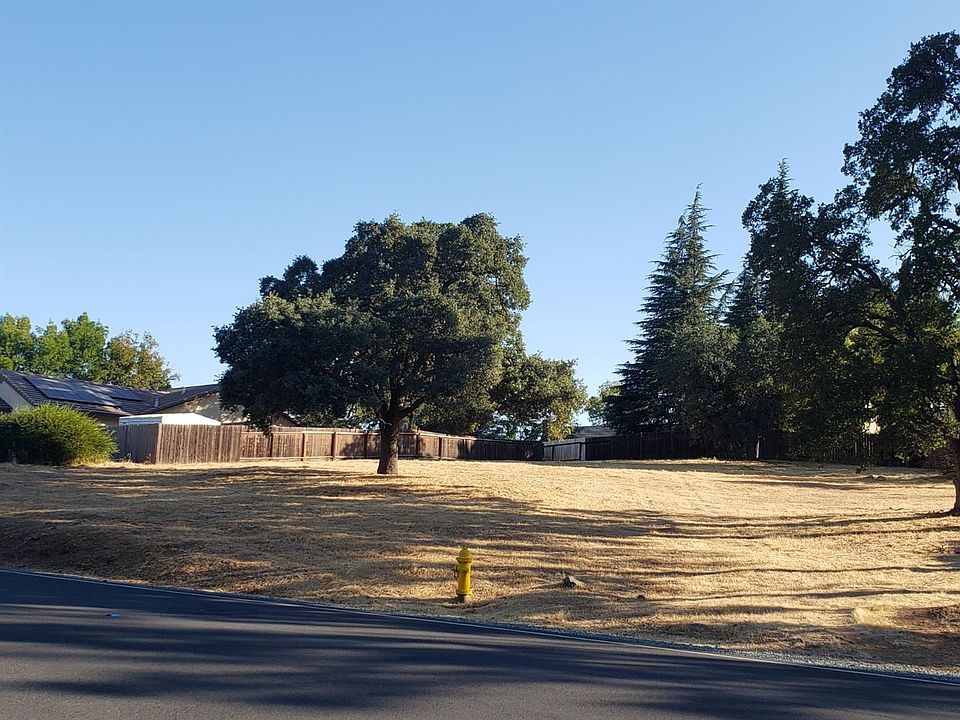 1st image of 2407 Meadowood Dr #206