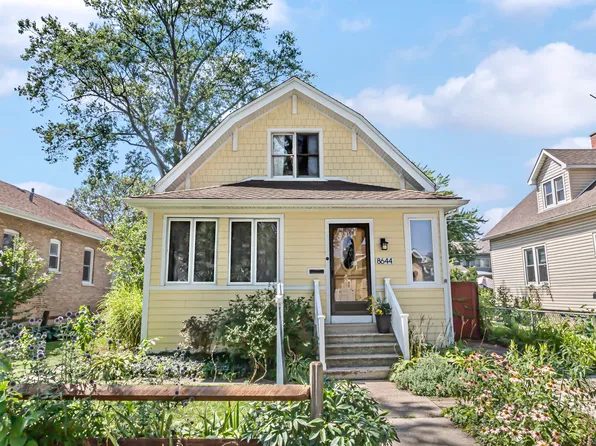 8644 Fernald Ave, Morton Grove, IL 60053