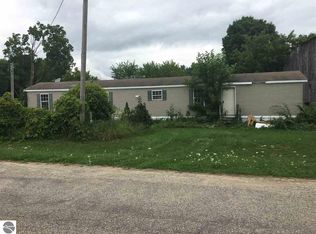 2804 Michigan St, Winn, MI 48896