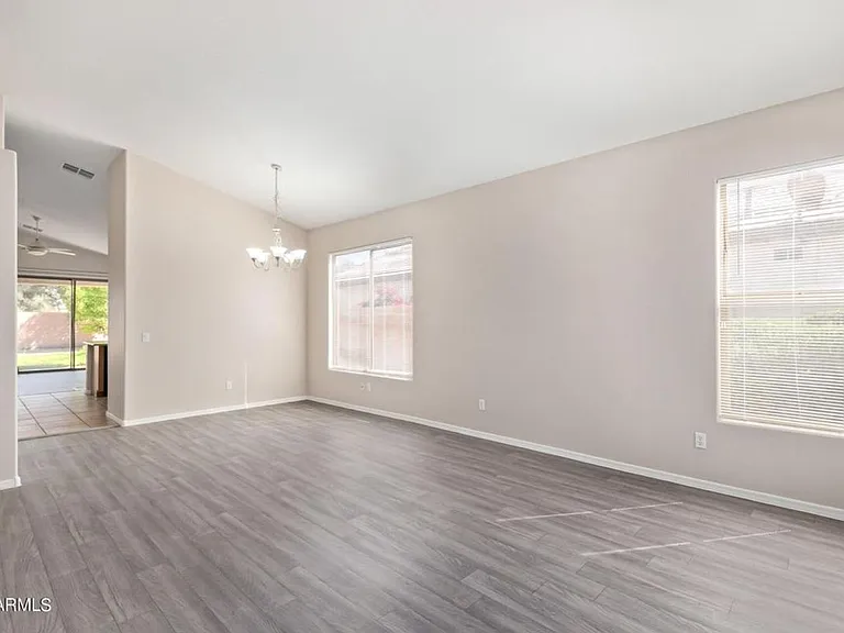 962 W Desert Broom Ct — Photo 10