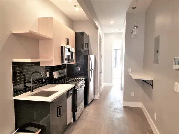 239 Montrose Avenue image 1 of 8