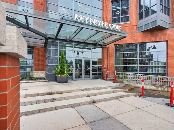 220 12th Ave SE #1906, Calgary, AB T2G 0R5