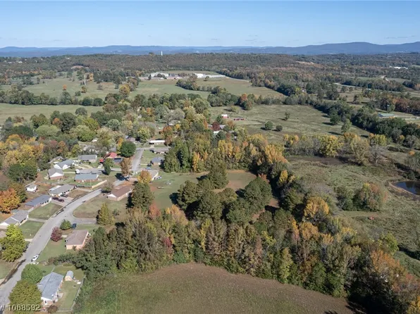 N 36th St, Ozark, AR 72949