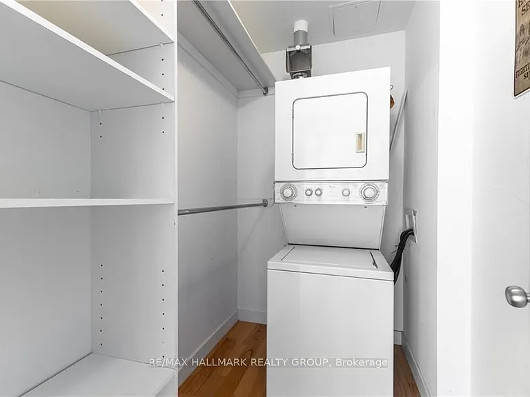 179 George St #1105 — Photo 10