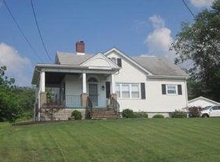 1722 Rostraver Rd, Belle Vernon, PA 15012