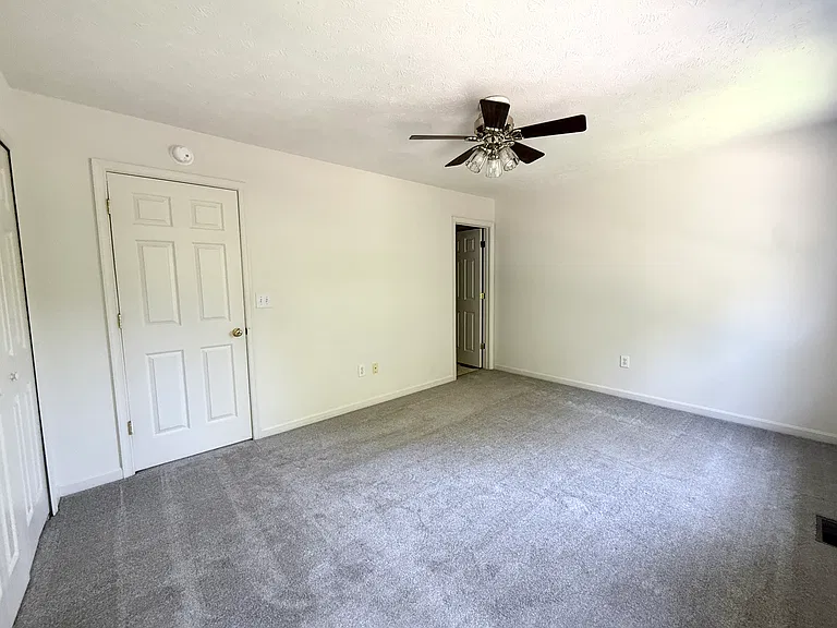 9906 Warwick Pl — Photo 8