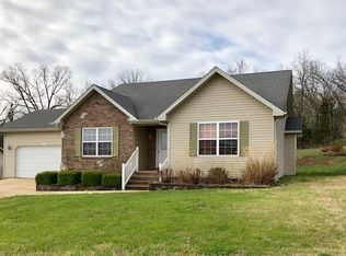 140 Lyle Curtis Cir, Waynesville, MO 65583