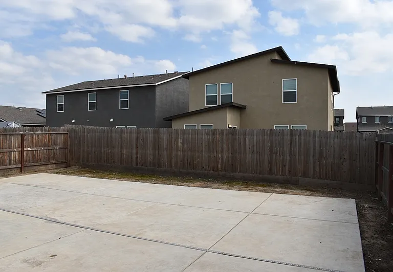 698 Jessie Dr — Photo 46