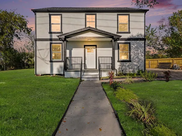 801 S Main St, Baytown, TX 77520