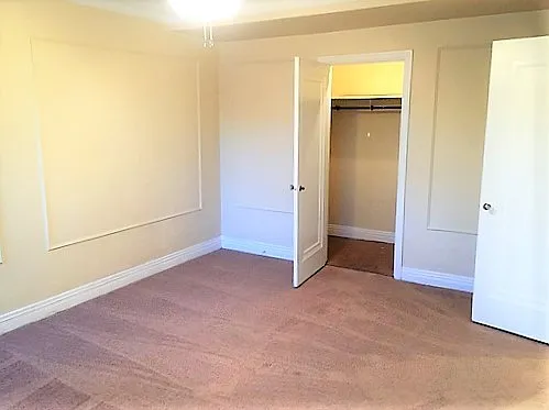 26 Academy Ave — Photo 2