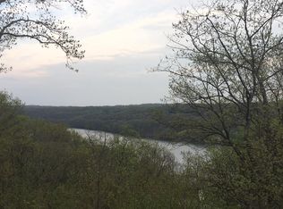 98 Rocky Rest Rd, Shelton, CT 06484