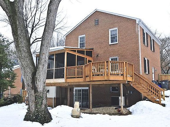 3rd image of 620 Blossom Dr