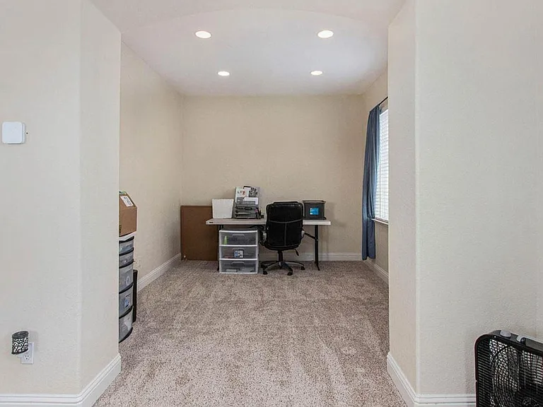 2380 Fernwood Ln — Photo 14