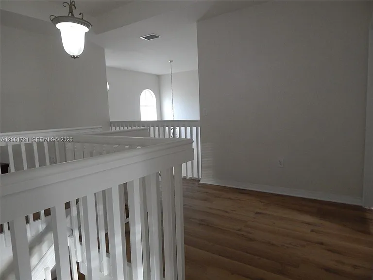 320 SW 87th Ct — Photo 23