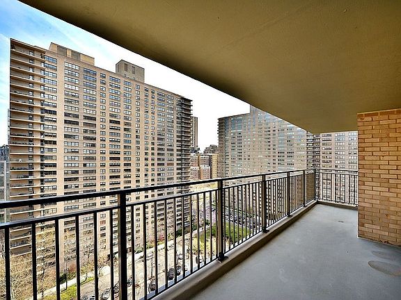 2nd image of 150 W End Ave APT 18D